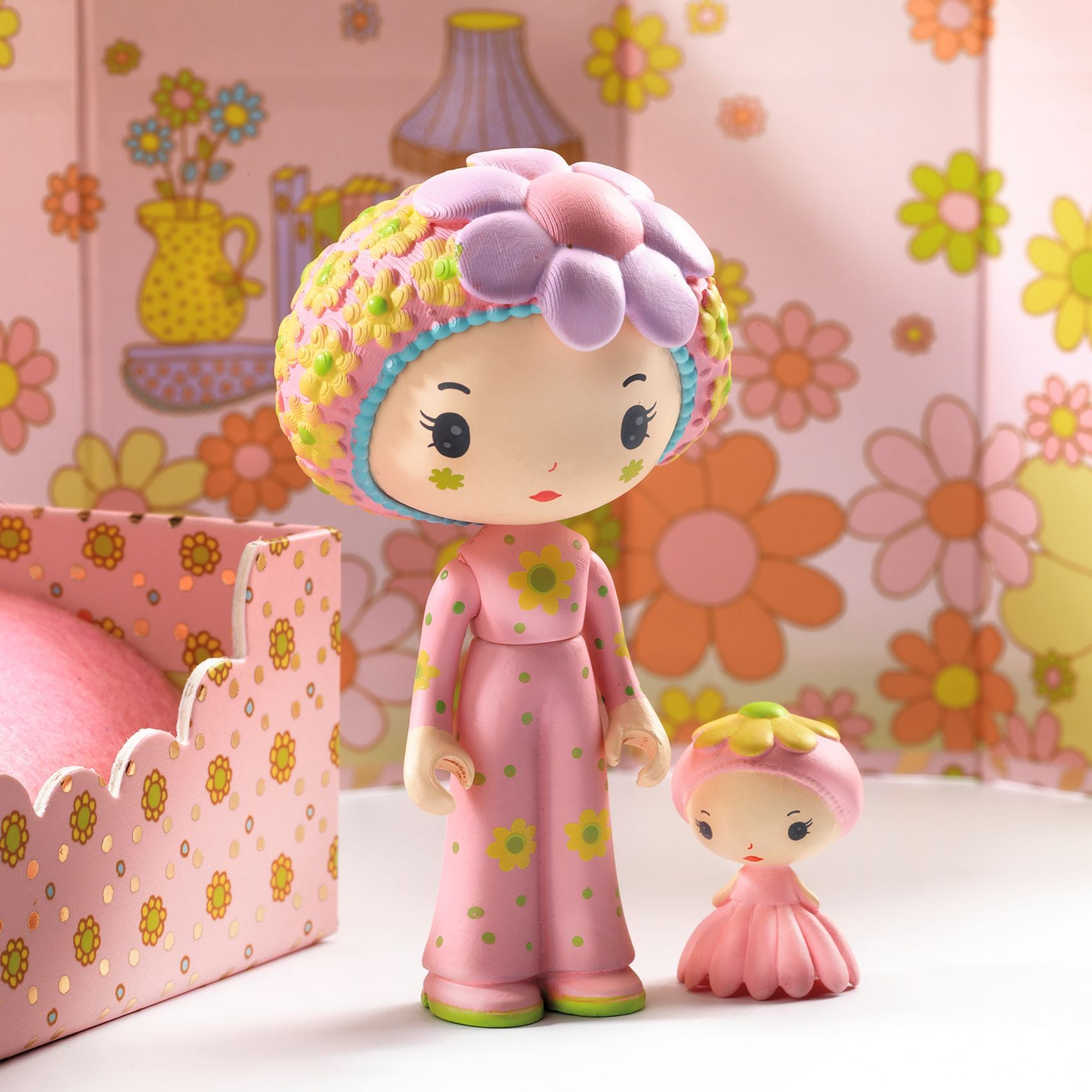 Tinyly Rose Tinyroom with Figurines - FAO Schwarz