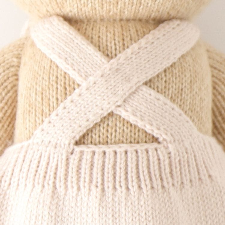 Regular 20″ Goldie the Honey Bear Hand-Knit Doll - FAO Schwarz
