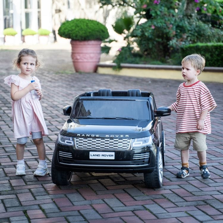 24V Range Rover HSE 2 Seater Ride on - FAO Schwarz