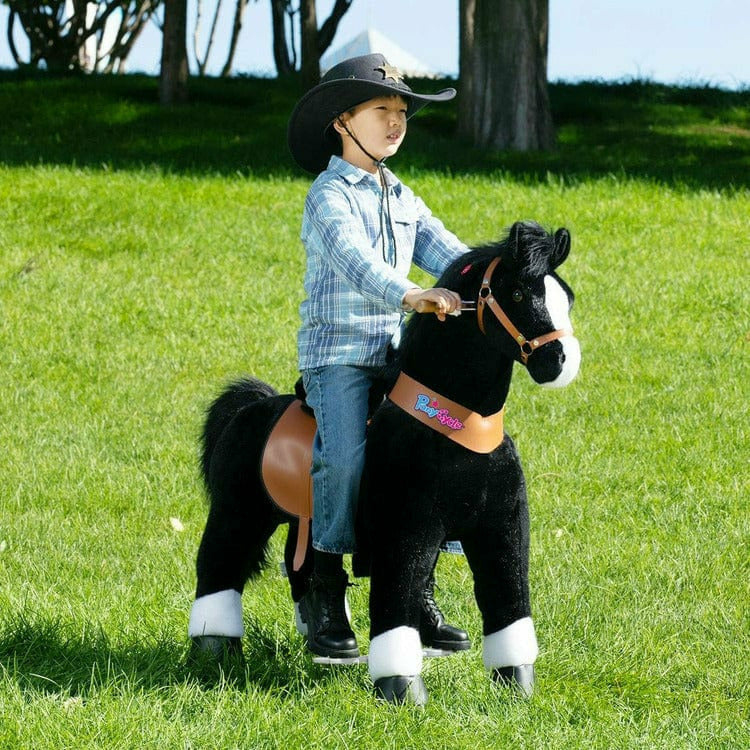Black Model U Ride-On Horse – 7+ Years - FAO Schwarz