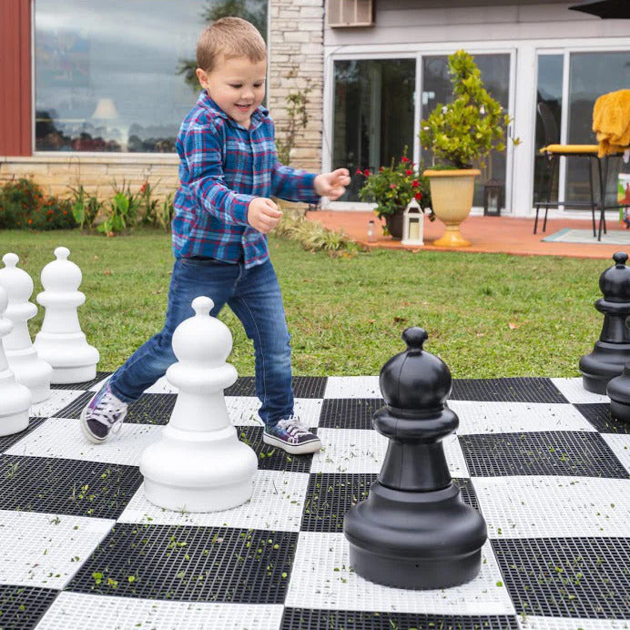 Giant Chess Set - FAO Schwarz