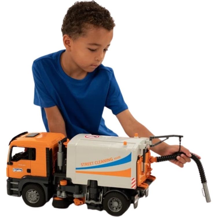 MAN TGS Street Sweeper - FAO Schwarz