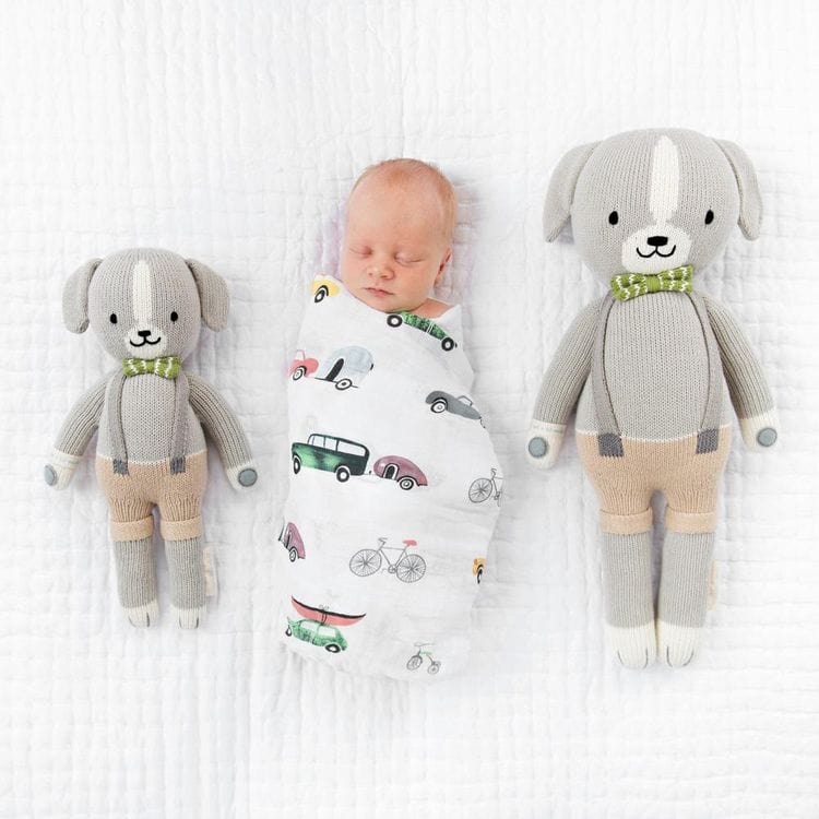 Regular 20″ Noah the Dog Hand-Knit Doll - FAO Schwarz