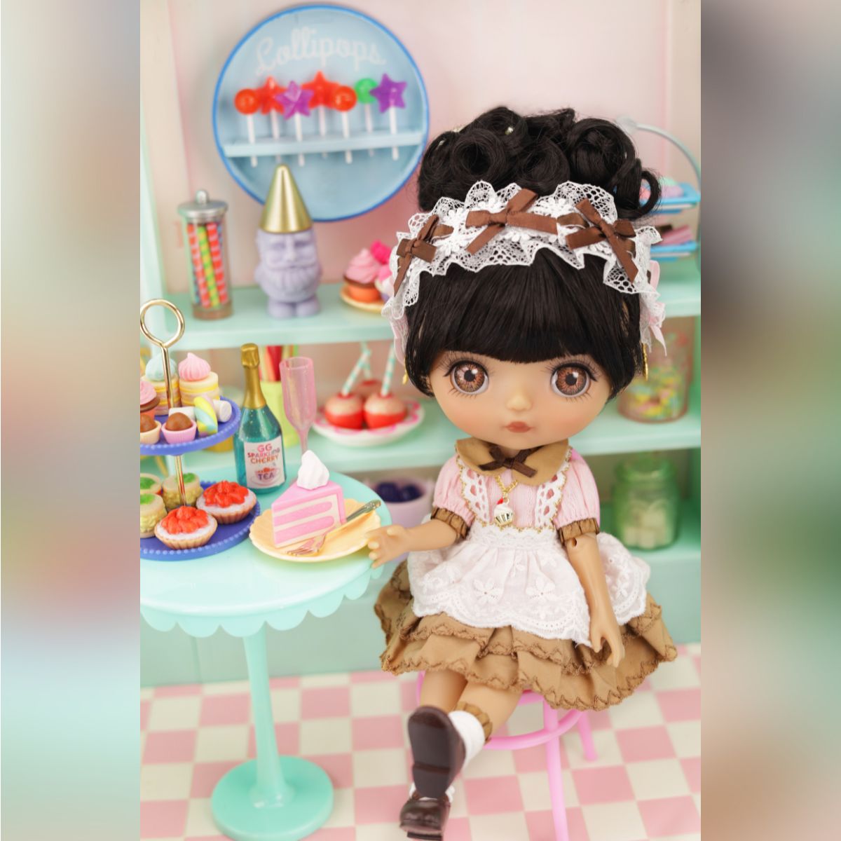 Mori Lolli – Milk Chocolate Café Doll - FAO Schwarz