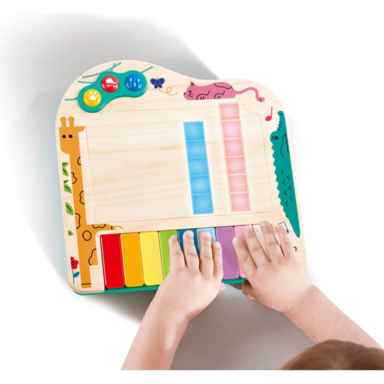 Dynamic Pixel Piano - FAO Schwarz