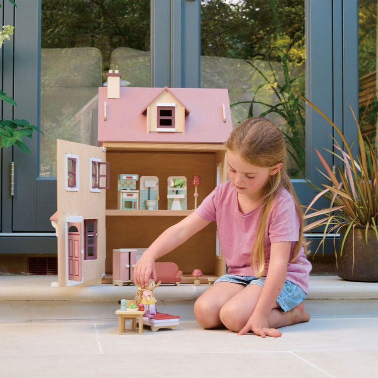 Foxtail Villa Dollhouse - FAO Schwarz